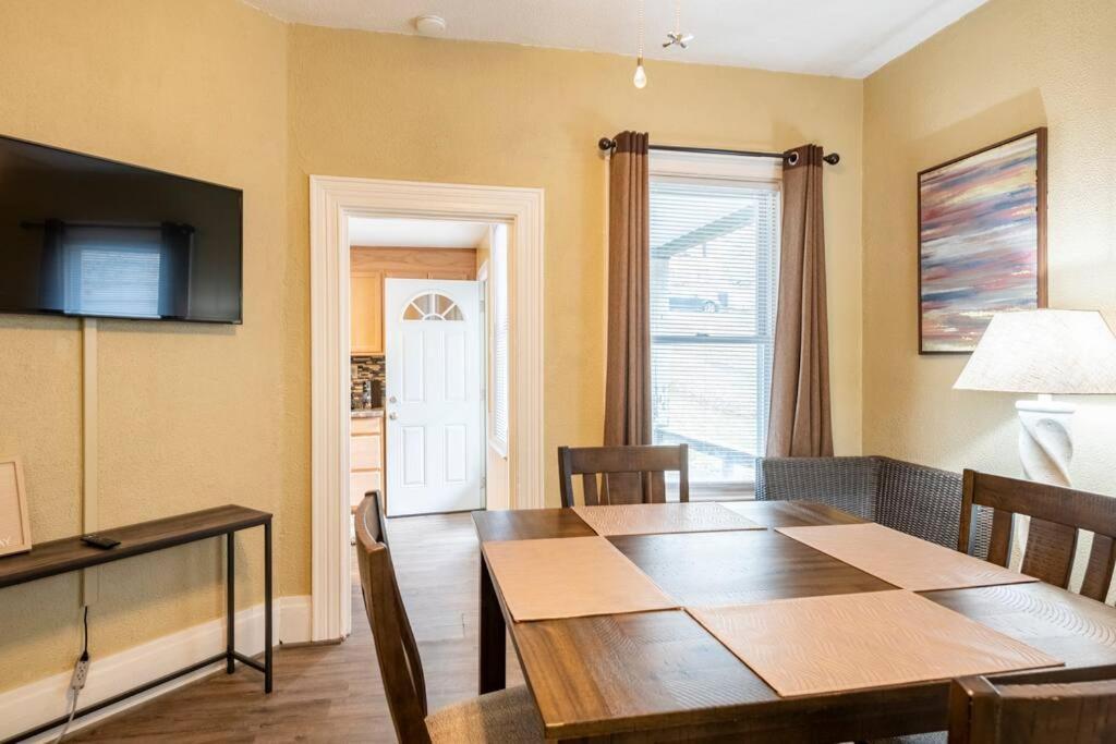 Perfectly Placed Carnegie Extérieur photo